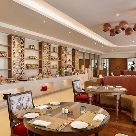 Hawthorn Suites By Wyndham Dwarka Buitenkant foto