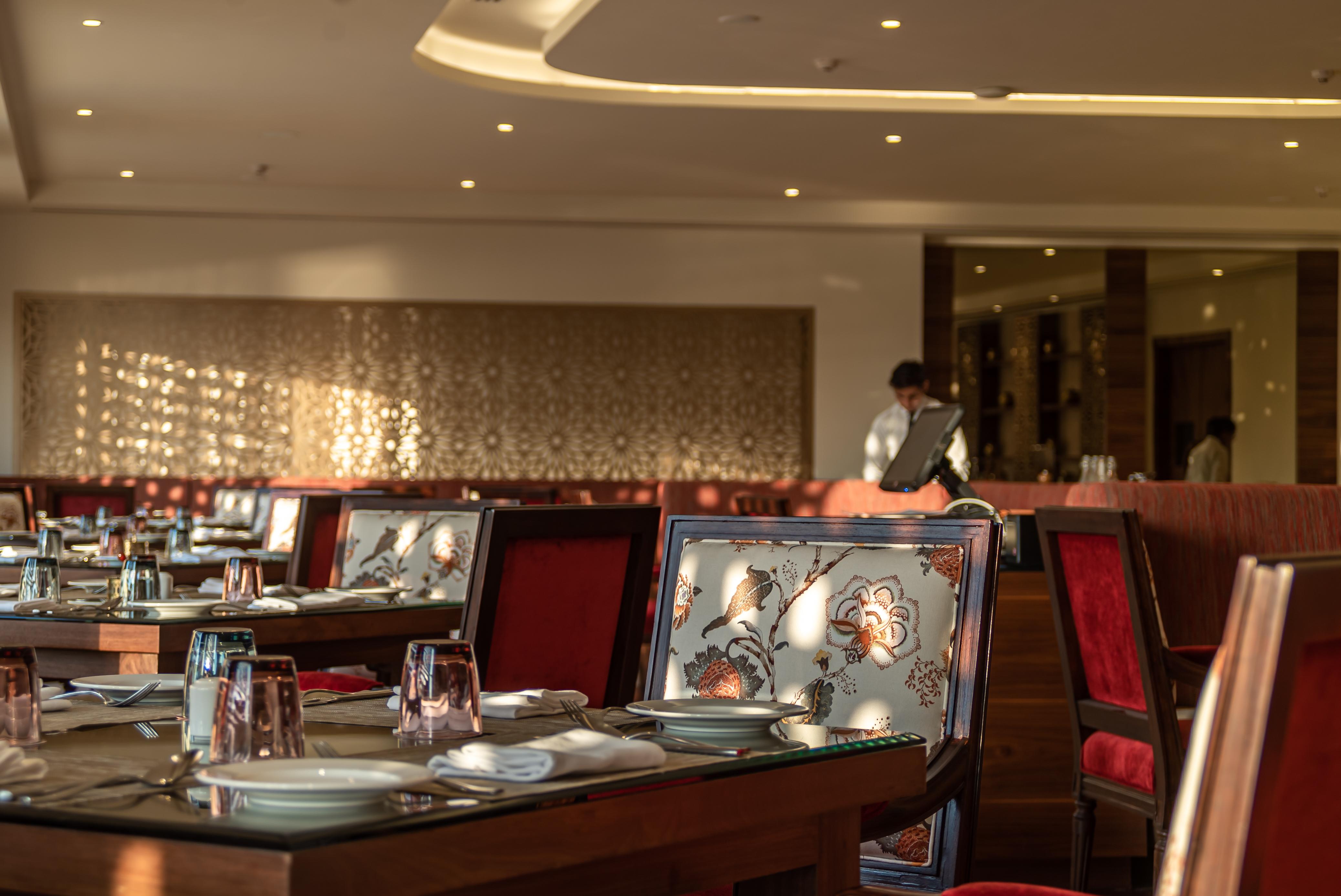 Hawthorn Suites By Wyndham Dwarka Buitenkant foto