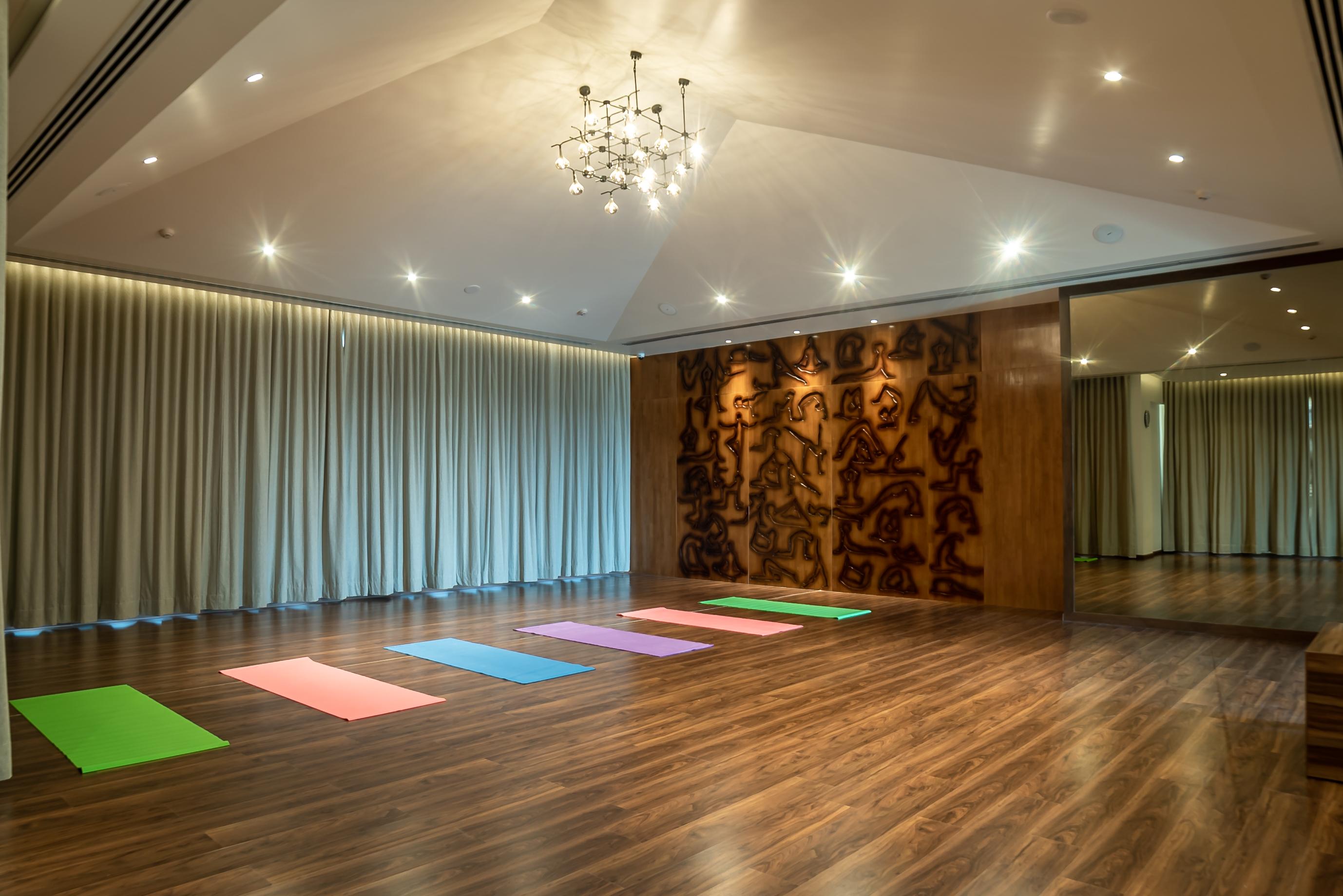 Hawthorn Suites By Wyndham Dwarka Buitenkant foto