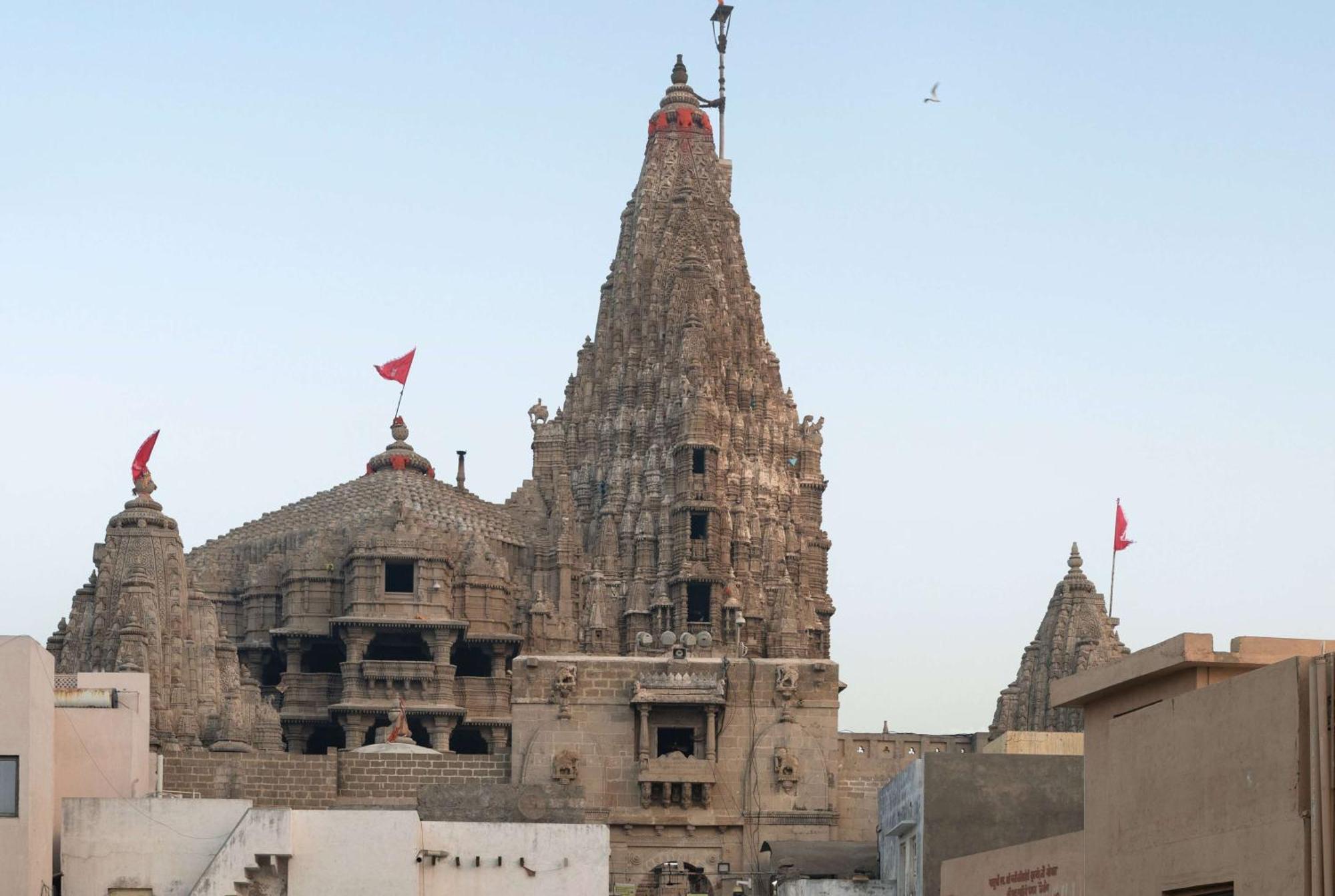 Hawthorn Suites By Wyndham Dwarka Buitenkant foto